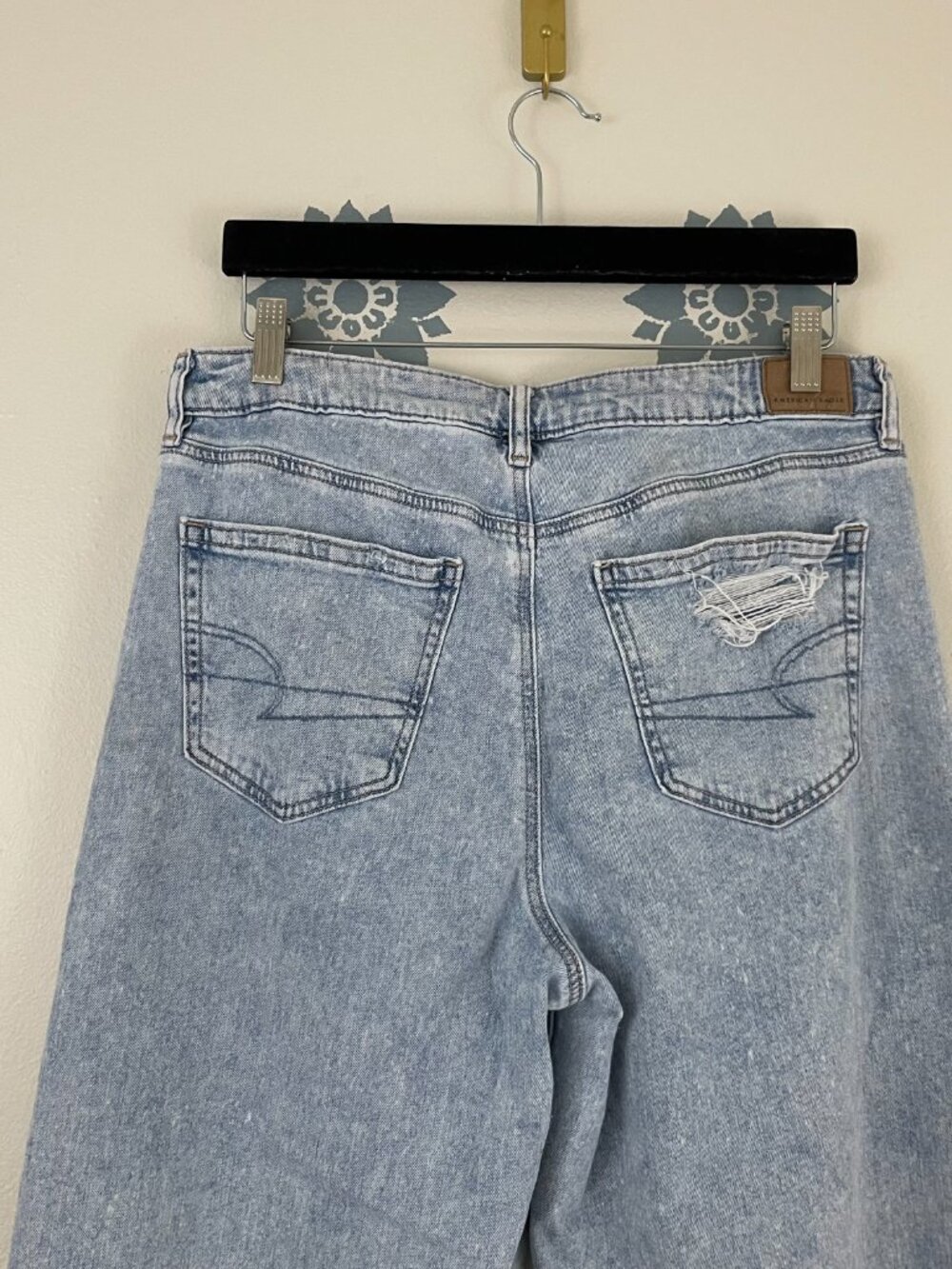 American Eagle Super High Rise Baggy Wide-Leg Jeans Size 10 Long - Picture 7 of 7
